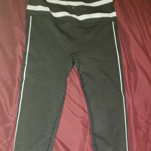 Active Seamless leggings. - Picture 3 of 4